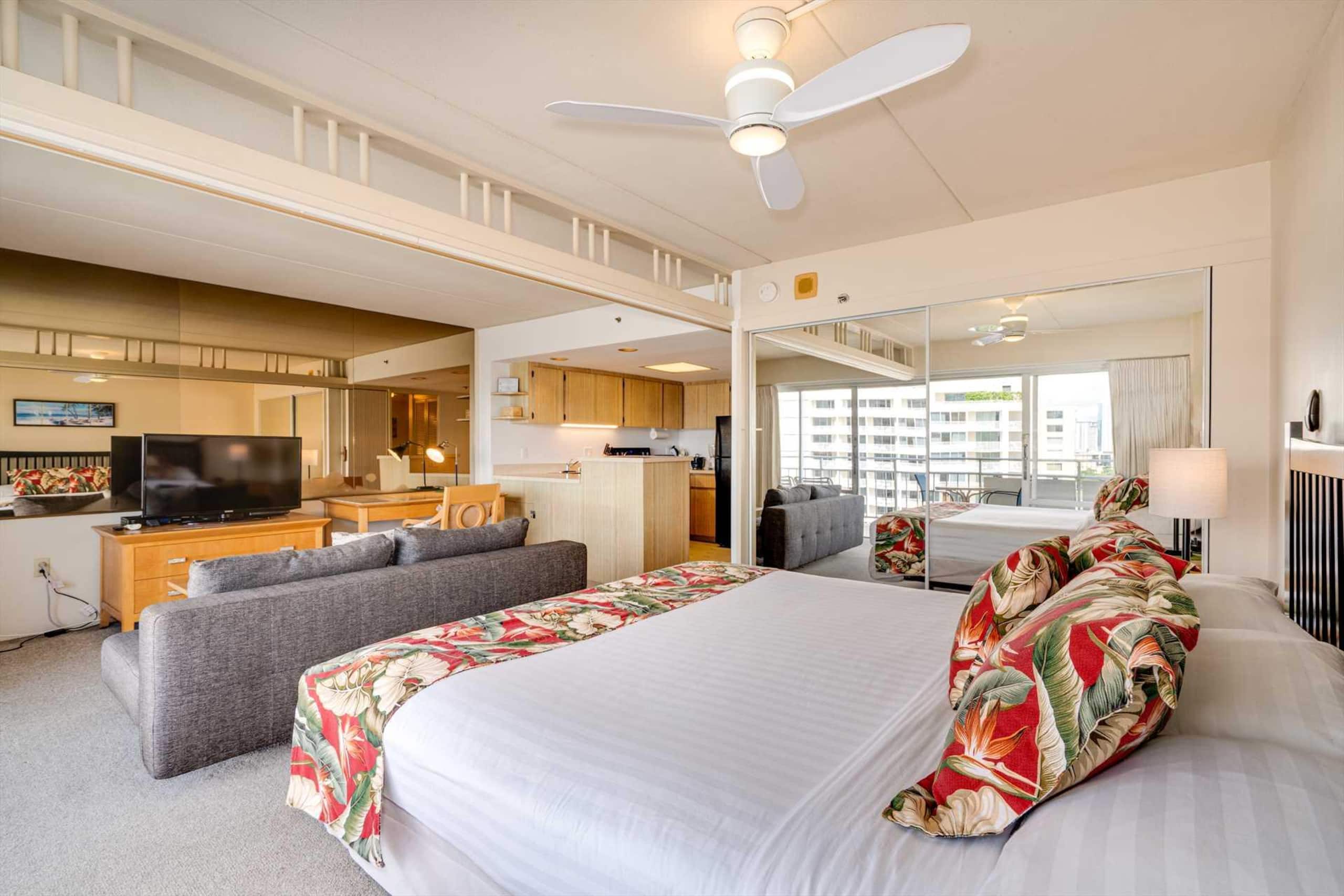 Condo in Waikiki · ★4.42 · 1 bedroom · 2 beds · 1 private bath - Image 15