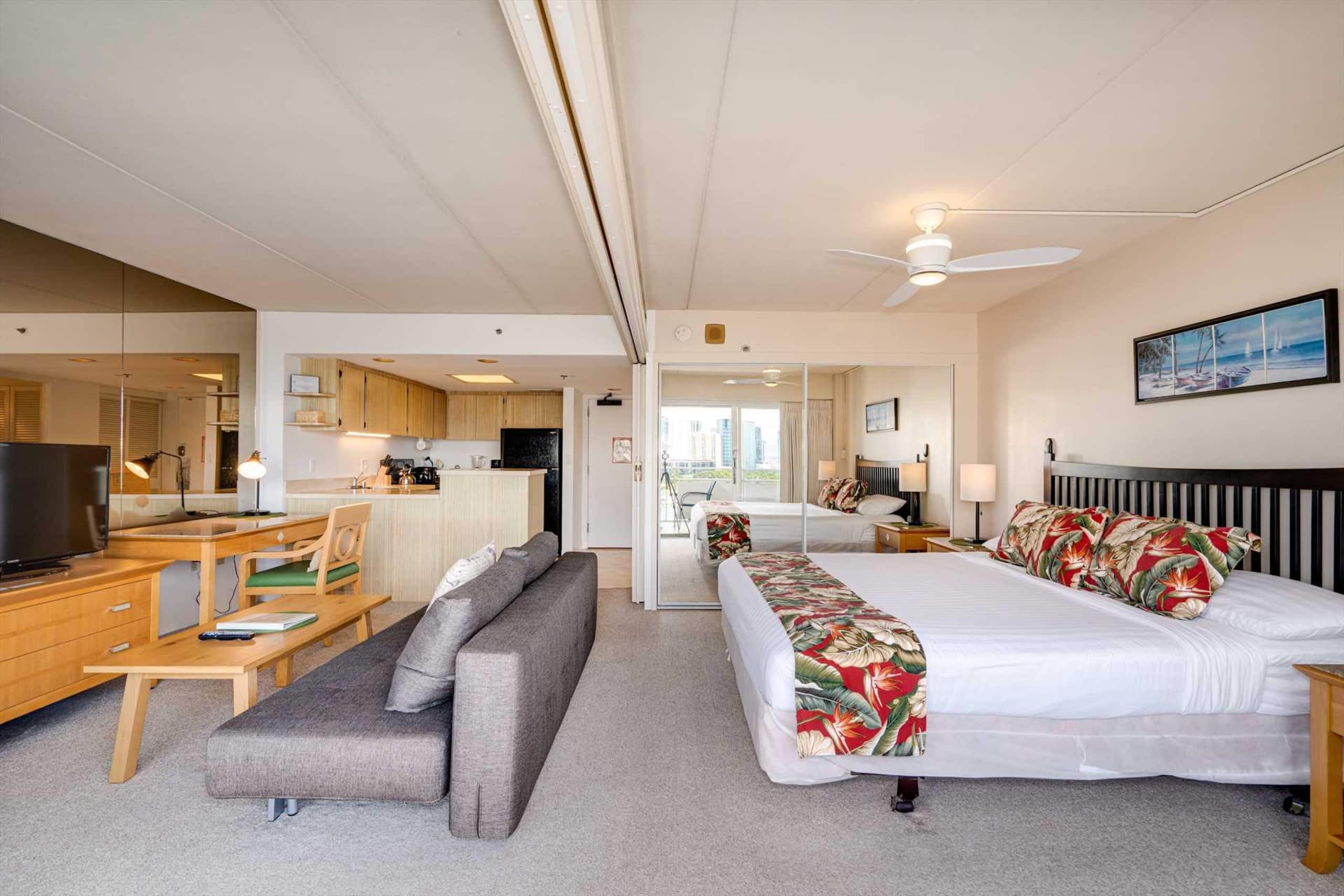 Condo in Waikiki · ★4.42 · 1 bedroom · 2 beds · 1 private bath - Image 14