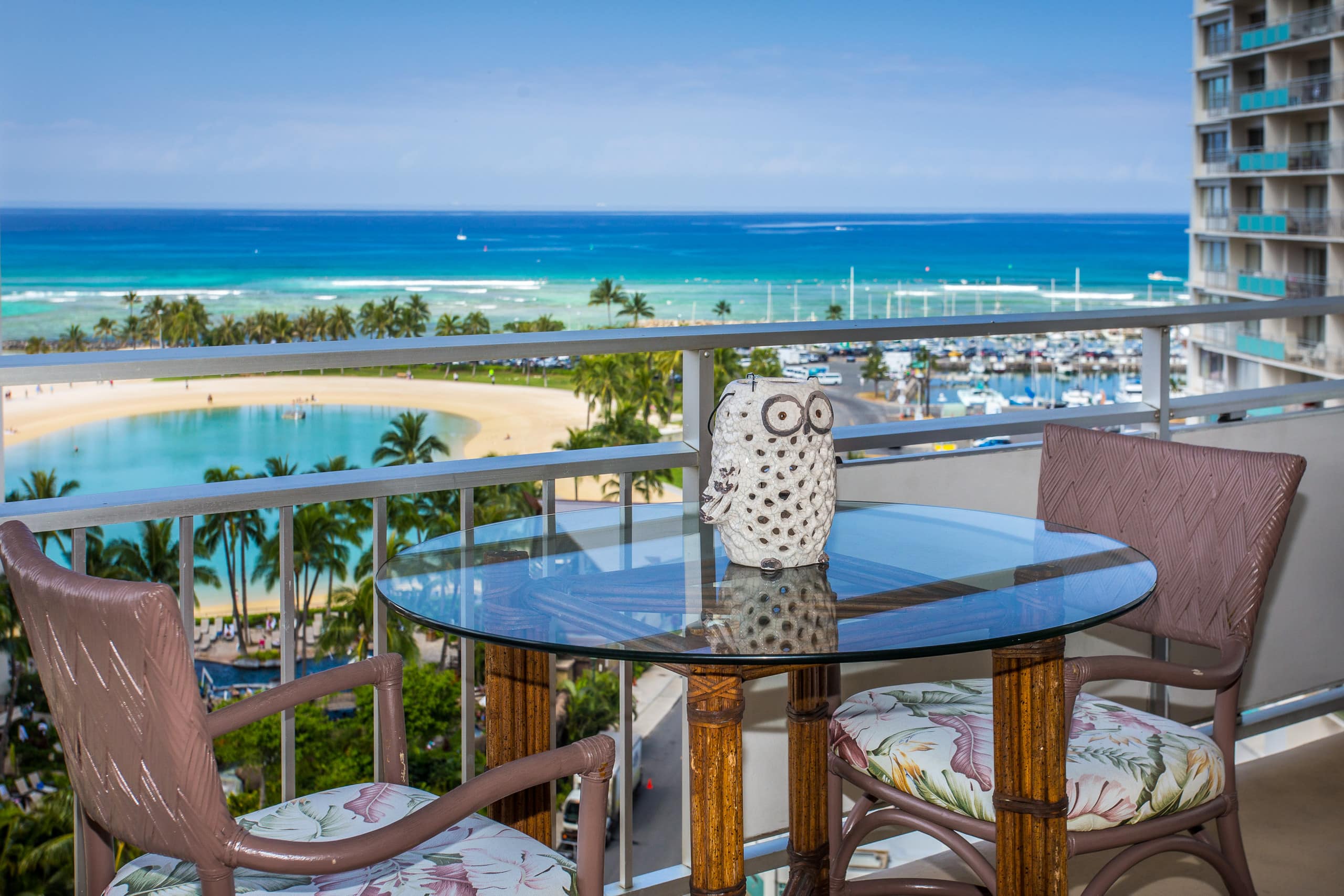 Condo in Waikiki · ★4.77 · 1 bedroom · 2 beds · 1 private bath - Image 1