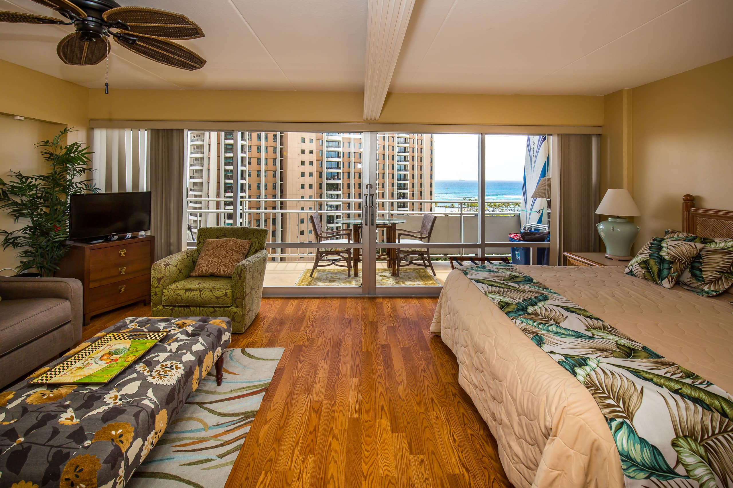 Condo in Waikiki · ★4.77 · 1 bedroom · 2 beds · 1 private bath - Image 5