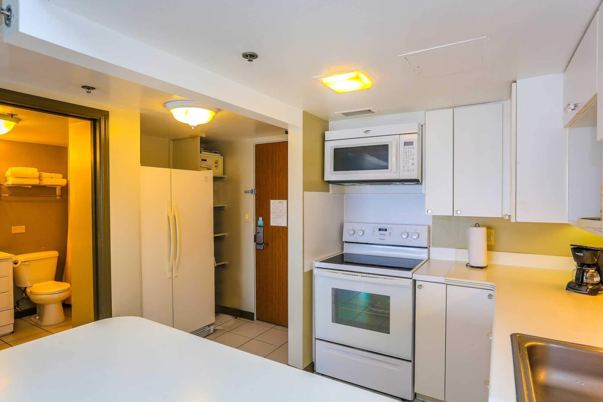 Condo in Waikiki · ★4.41 · 1 bedroom · 2 beds · 1 private bath - Image 22