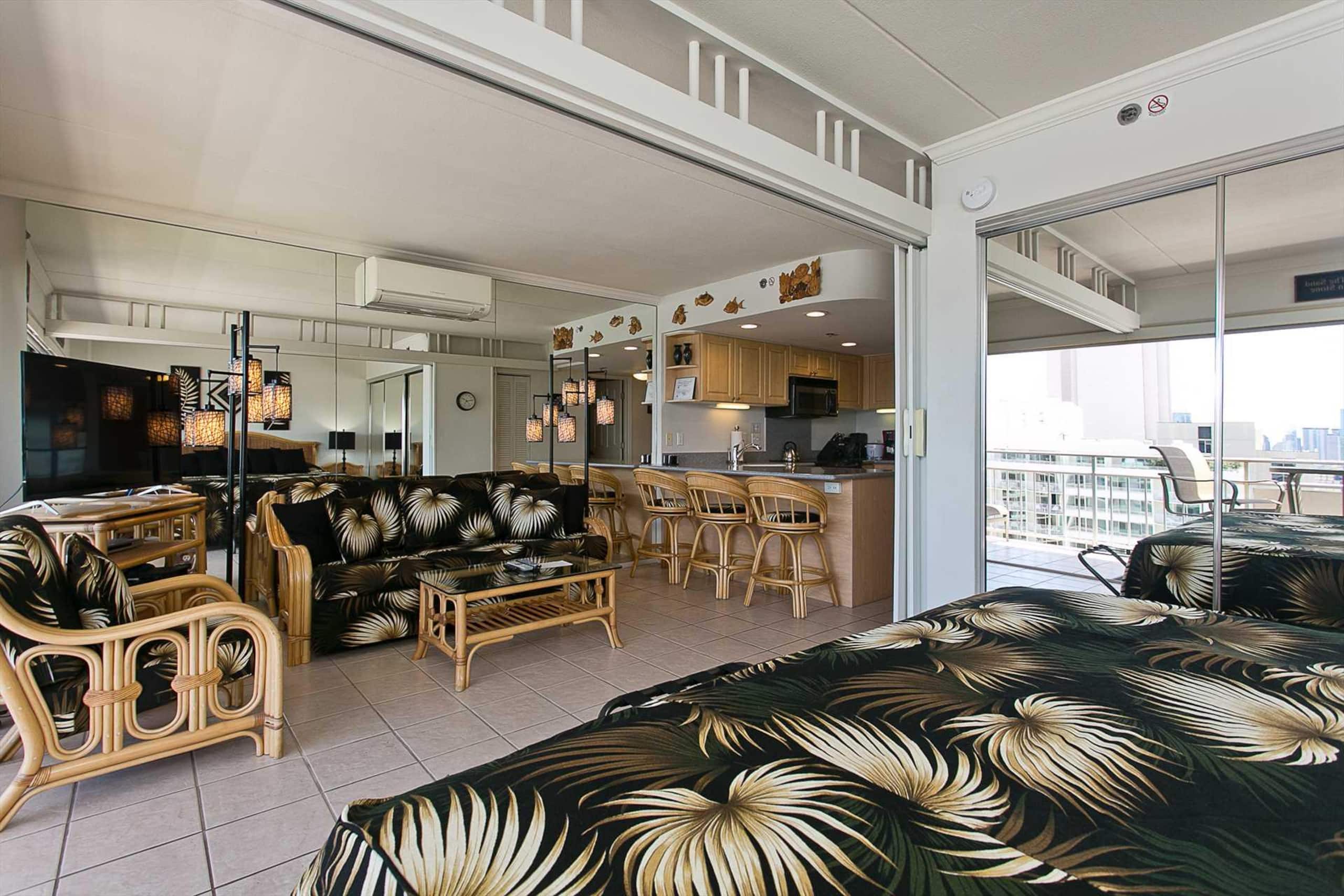 Condo in Waikiki · ★4.81 · 1 bedroom · 2 beds · 1 private bath - Image 9