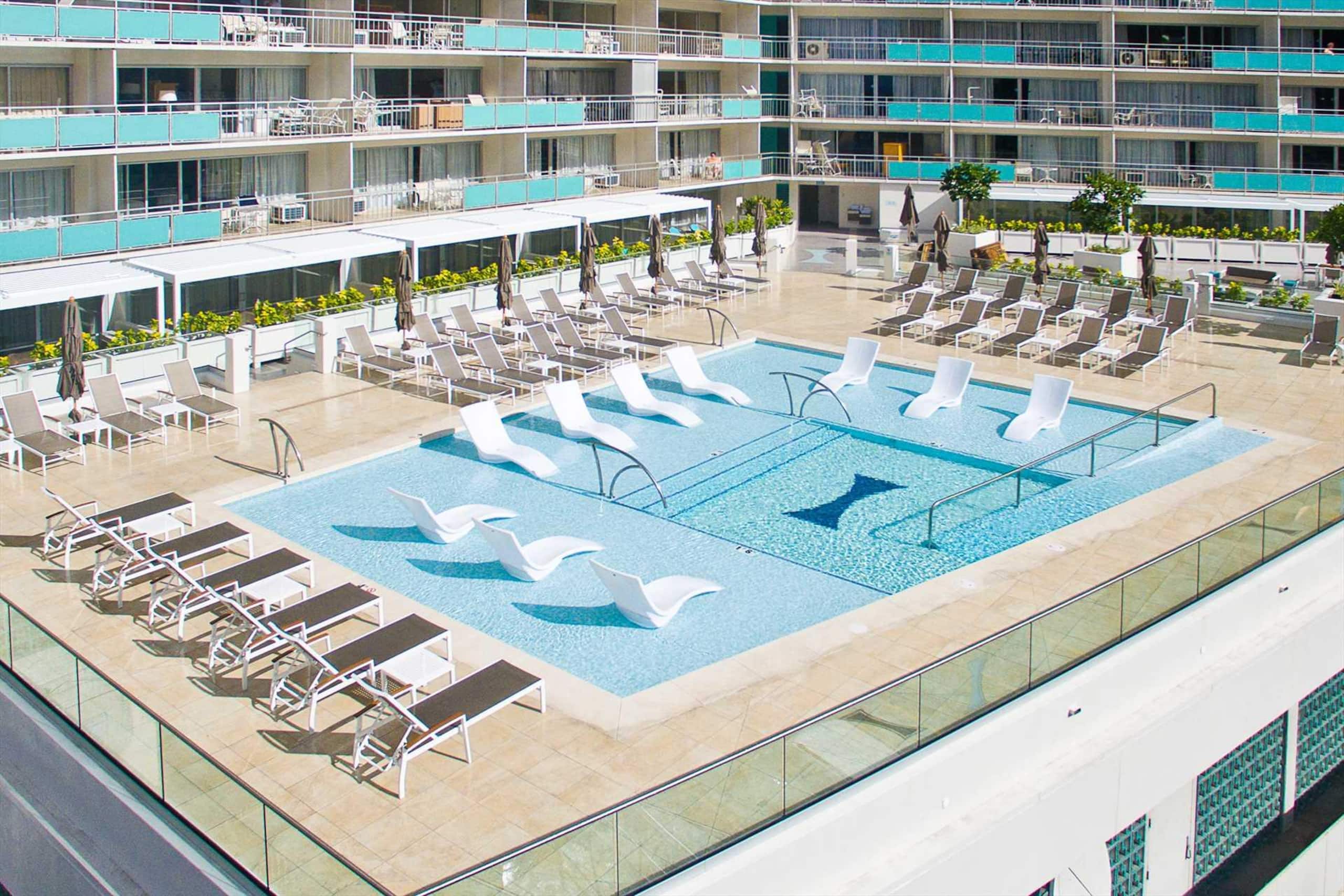 Condo in Waikiki · ★4.81 · 1 bedroom · 2 beds · 1 private bath - Image 16