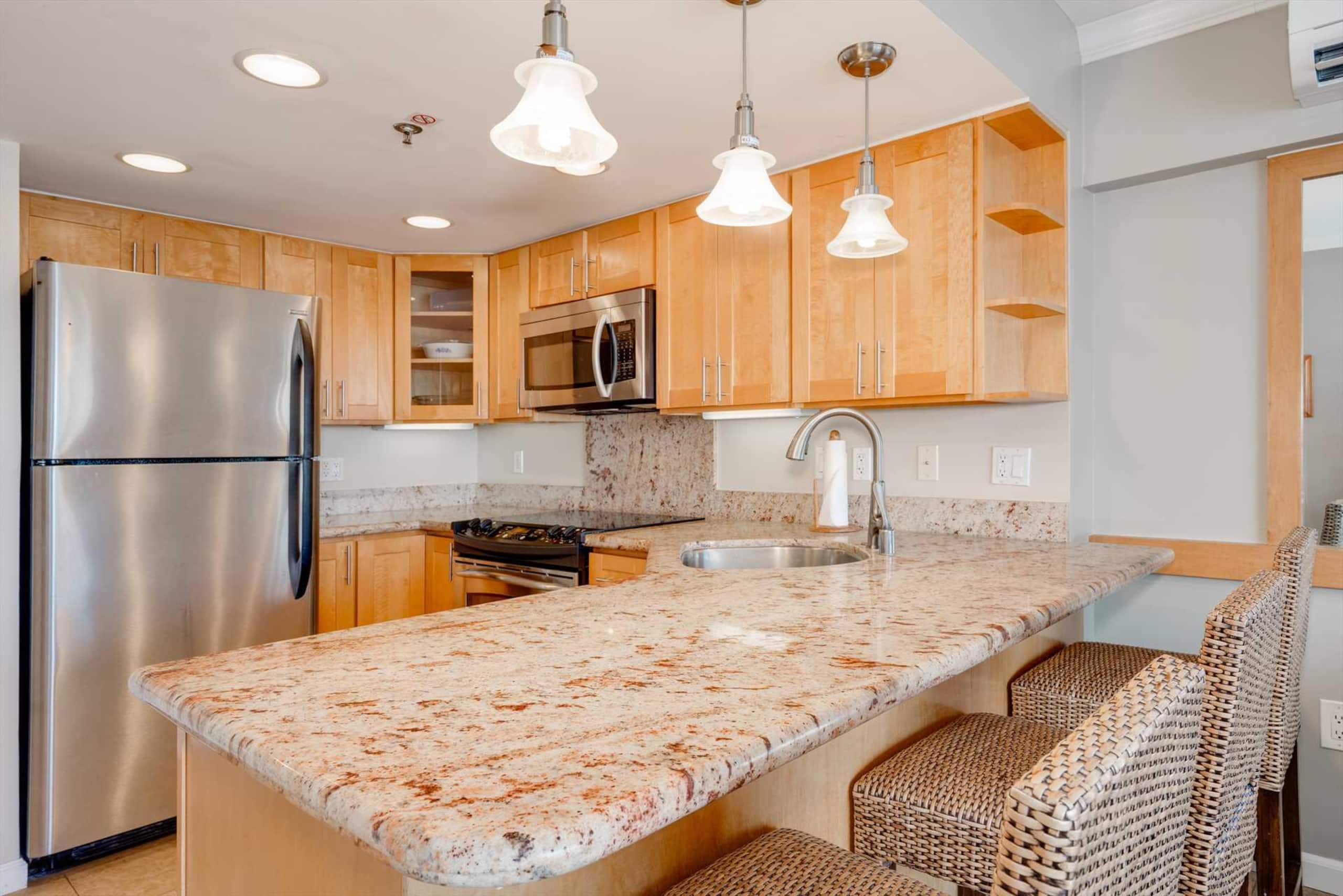 Condo in Waikiki · ★4.85 · 1 bedroom · 2 beds · 1 private bath - Image 15