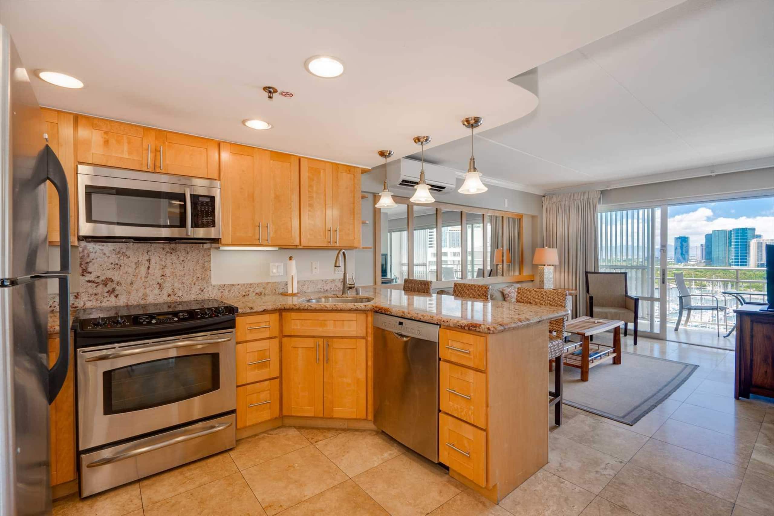 Condo in Waikiki · ★4.85 · 1 bedroom · 2 beds · 1 private bath - Image 13