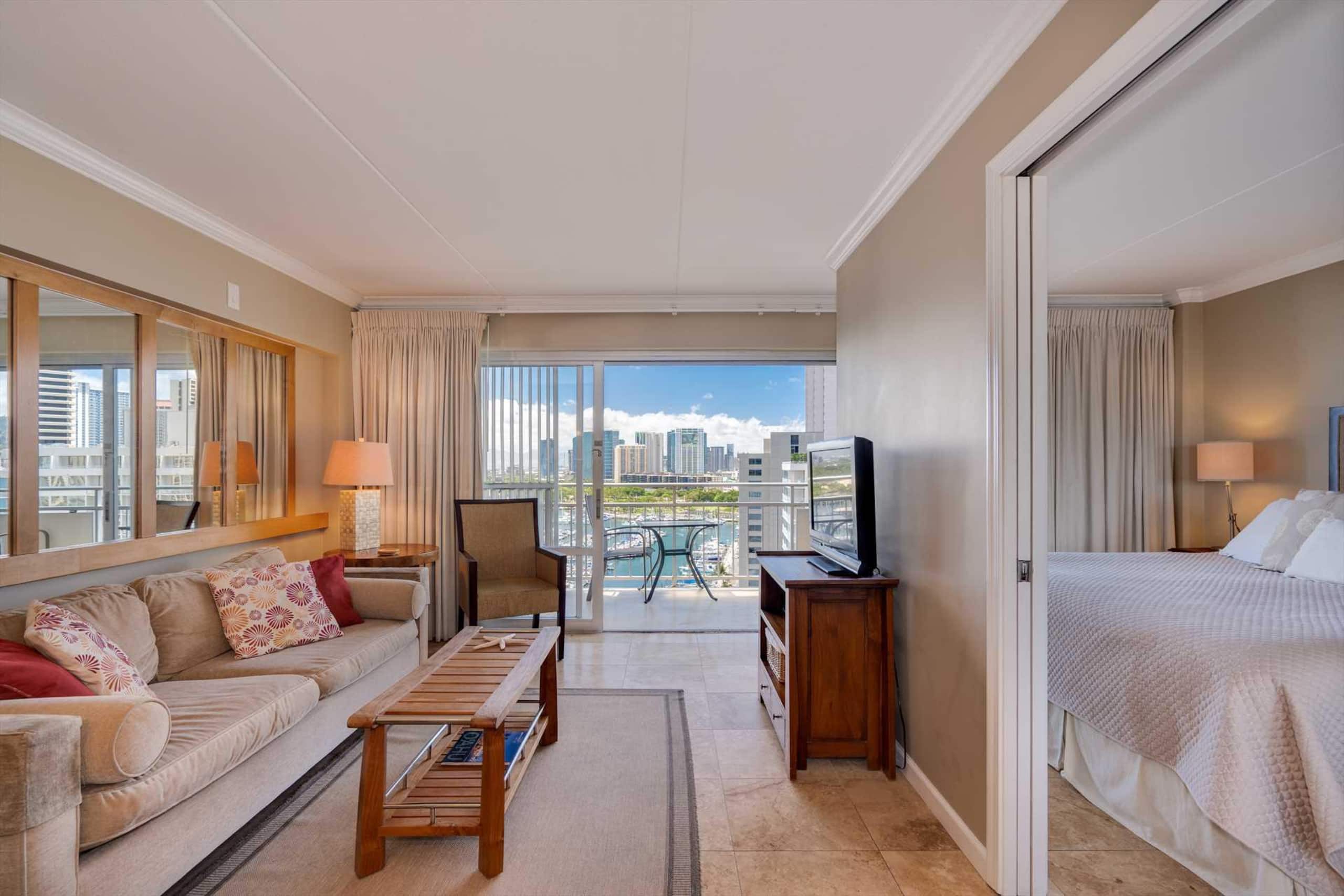 Condo in Waikiki · ★4.85 · 1 bedroom · 2 beds · 1 private bath - Image 16