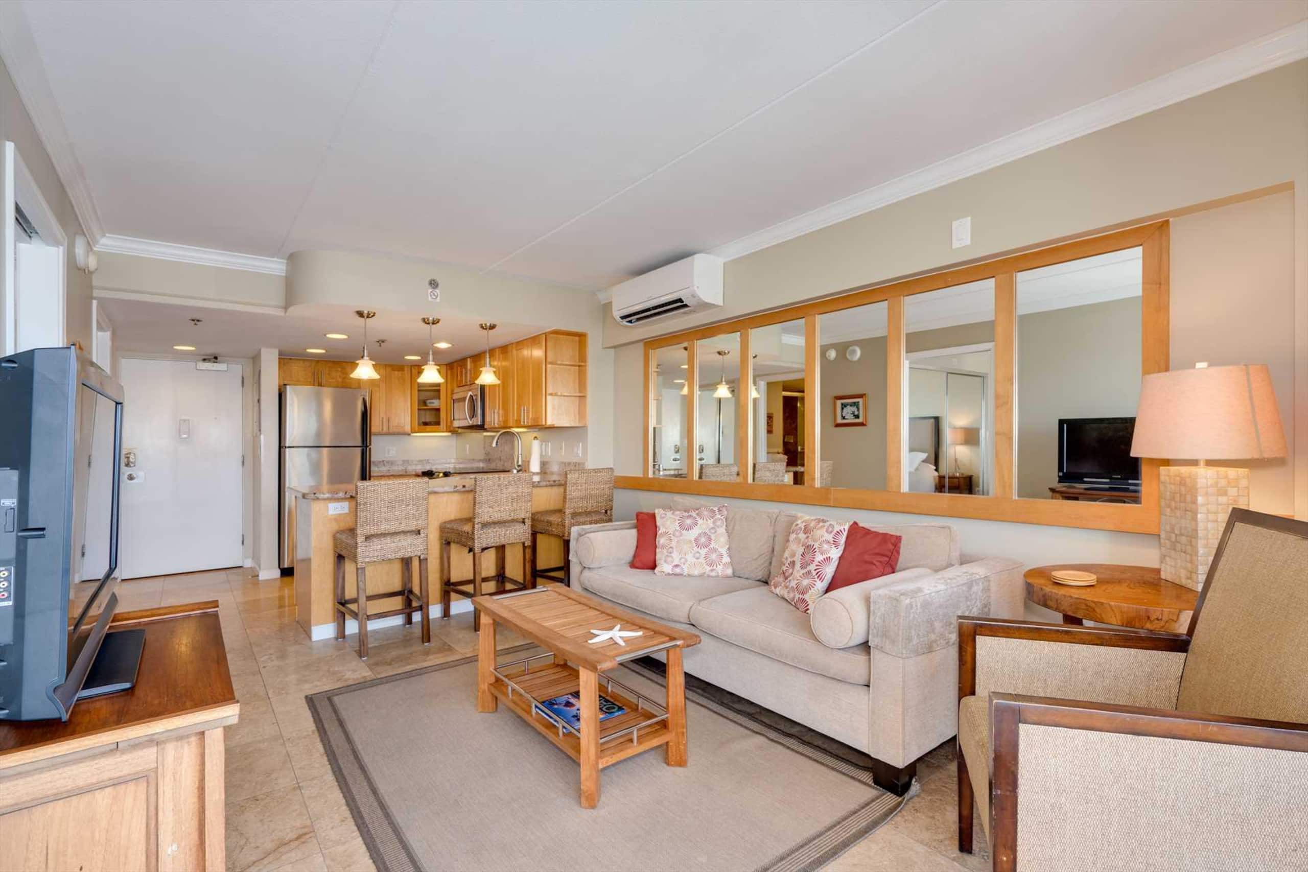 Condo in Waikiki · ★4.85 · 1 bedroom · 2 beds · 1 private bath - Image 4