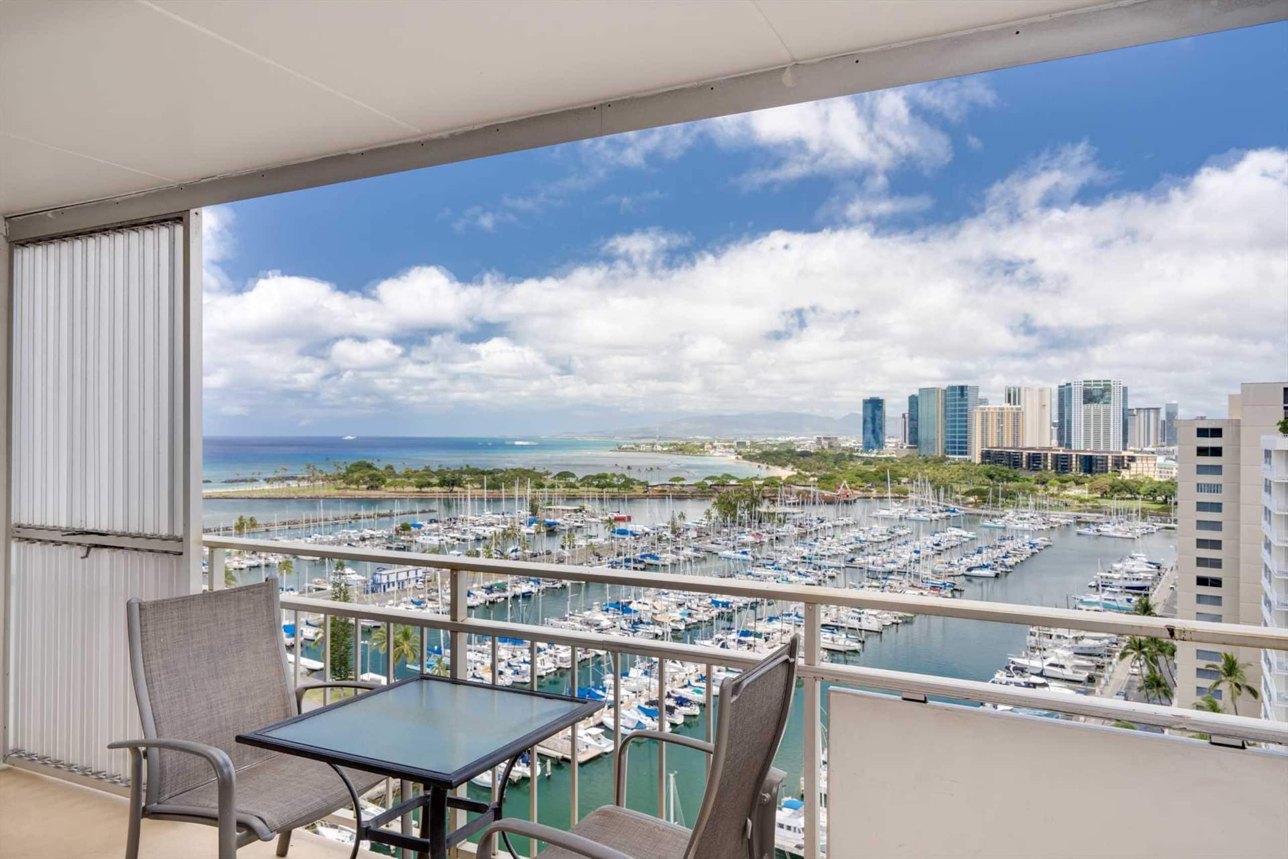 Condo in Waikiki · ★4.85 · 1 bedroom · 2 beds · 1 private bath - Image 20