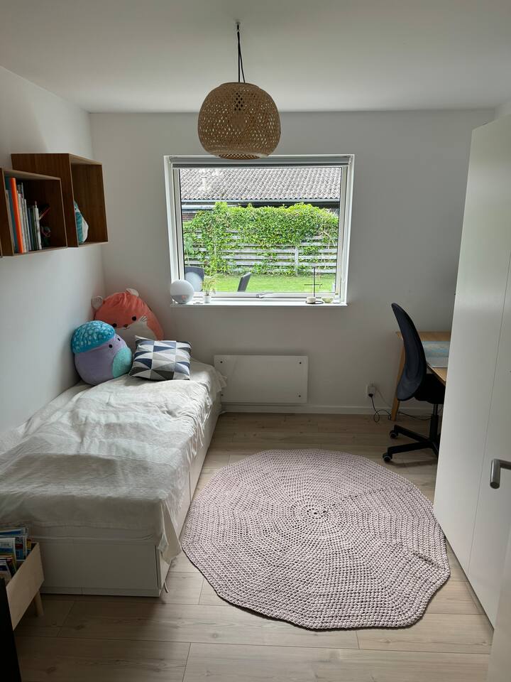 საძინებელი 4