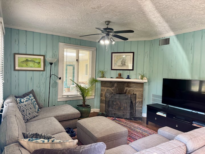 North End Villa Upscale Coastal Escape! - Virginia Beach, VA