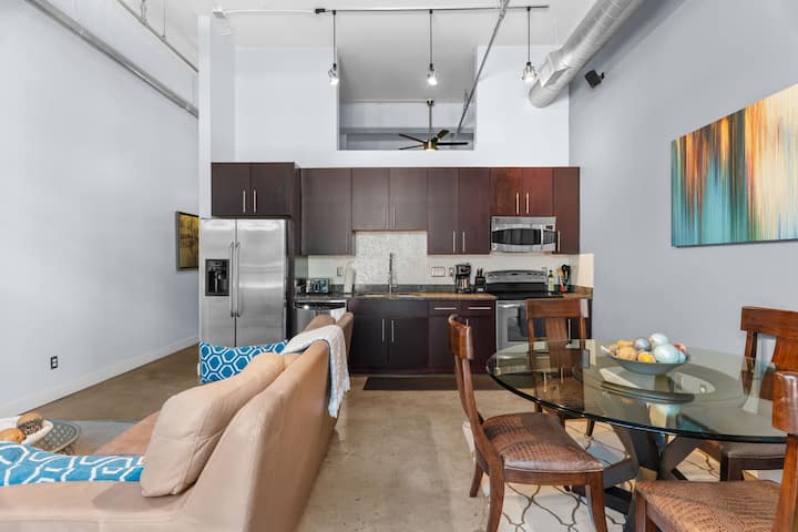 Luxury Poolside Loft In The Heart Of Downtown Sa - テキサス州