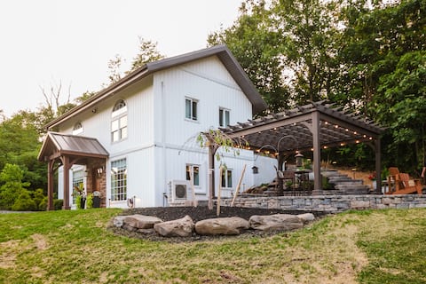 Long Acre Farm Stay! Find seclusion on the back 40