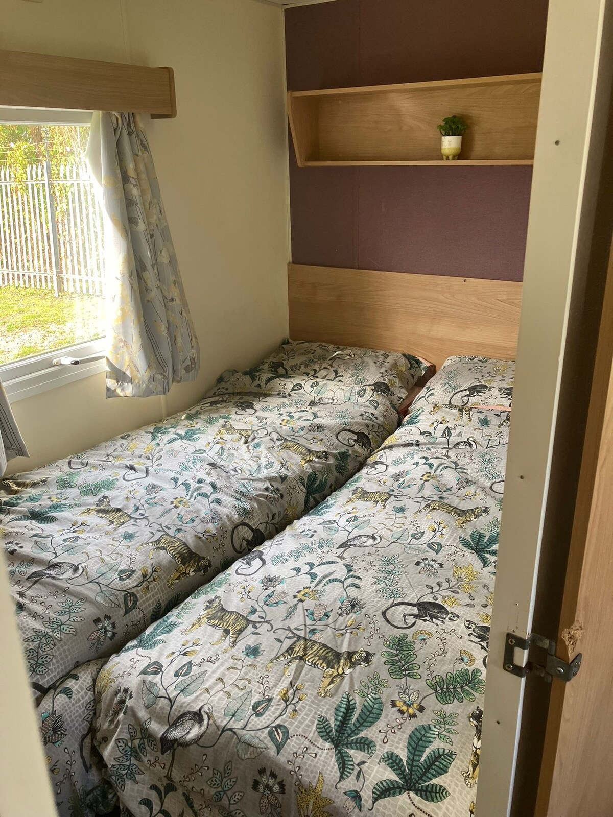 غرفة النوم 2