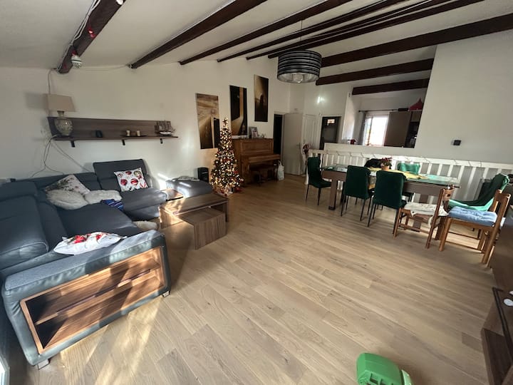 Calm#child Friendly#entire Home#airport#4bedroom - Nice