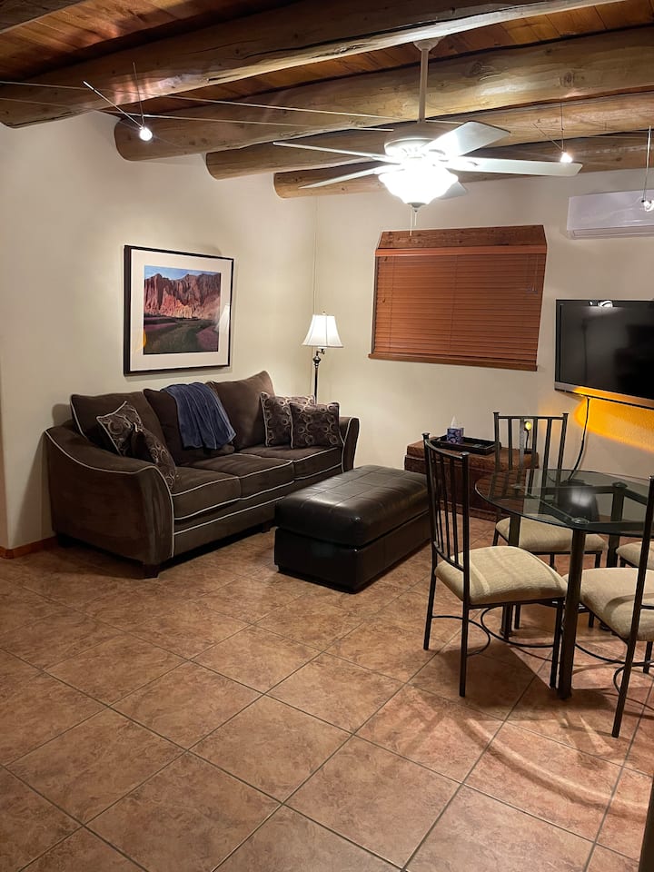 2 Bedroom Off Rivertrail/central W/king Bed/quiet - Santa Fe