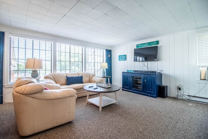 Charming 1br Cabin W/ Queen Wall Bed - Ogunquit, ME