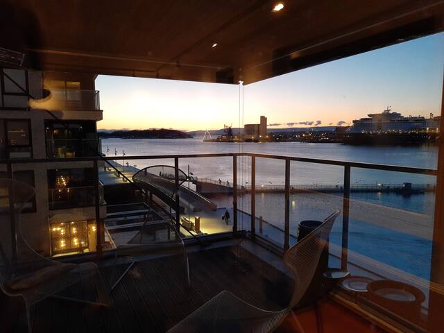 Sjøfrontleilighet. Kort vei til Munch og Operaen. gallery image 3