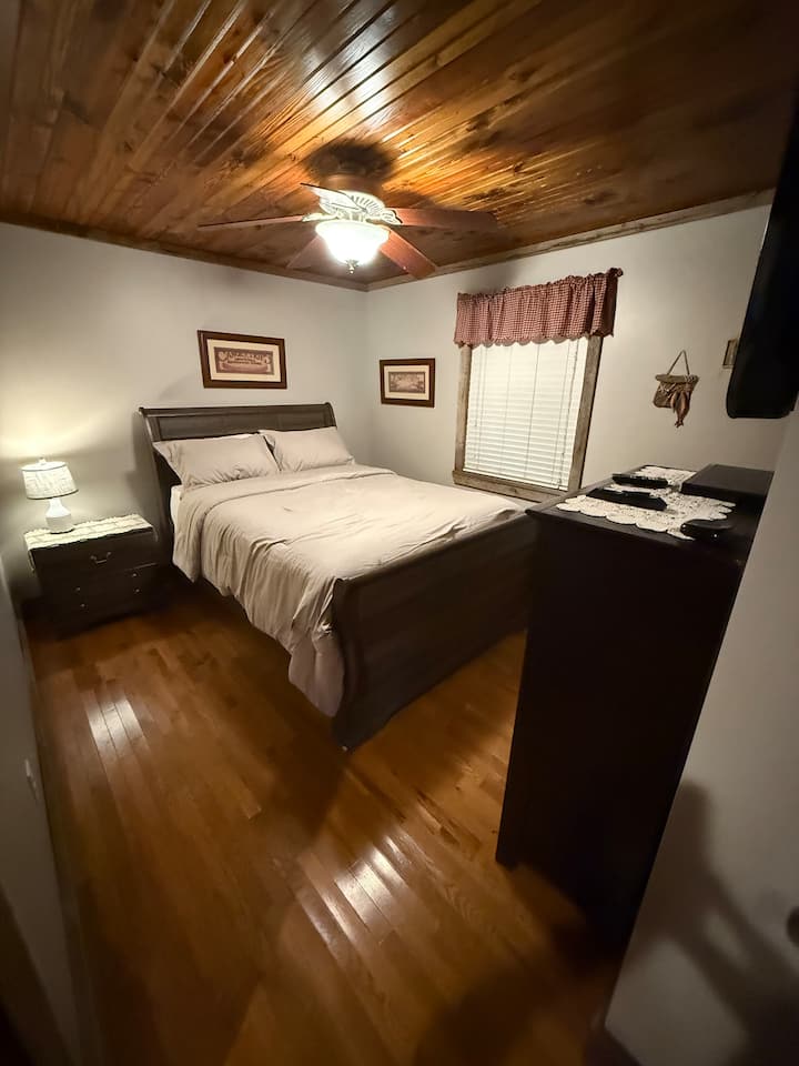 Dhomë gjumi 2