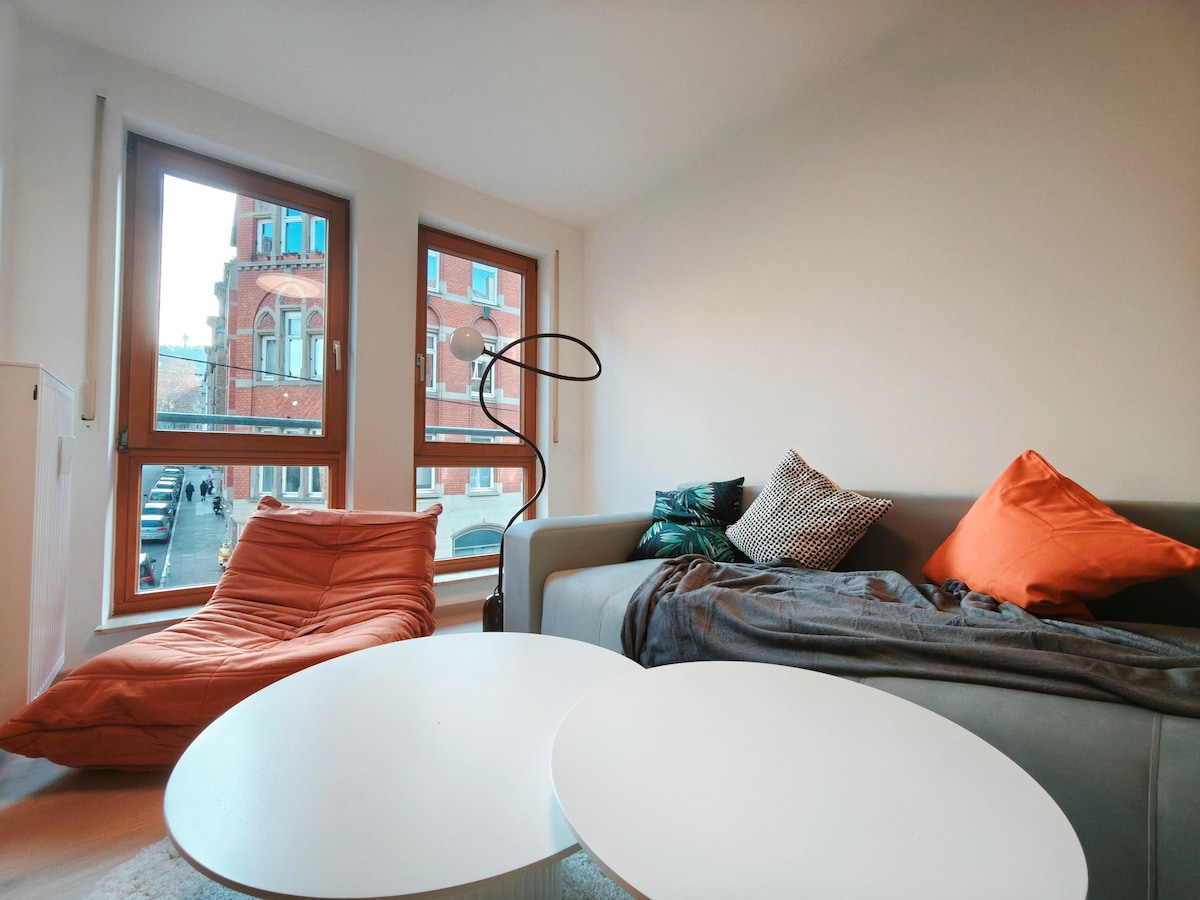 Top Airbnb: Your home with iconic TV tower views in Lehen