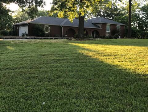 River front, SGF 4Br/4.5Bth swim, hike, kayak