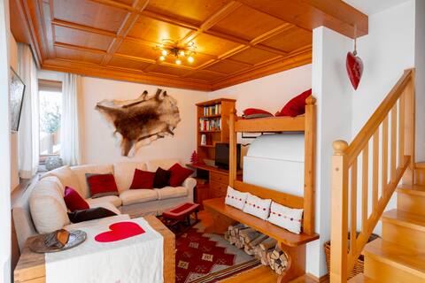 Popular Airbnb listing: Cron Home - In the quiet of Riscone in Bruneck