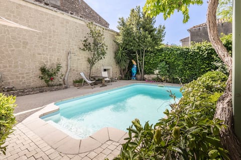 House with swimming pool near Narbonne - 10 mn