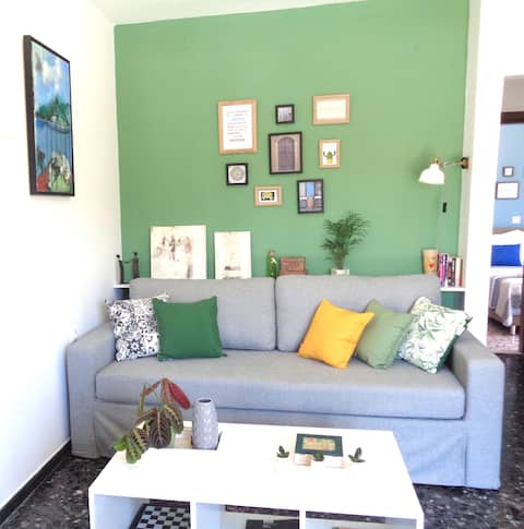 Popular Airbnb listing: Modern Central Gem | 7' to Lions Sq | Fast Wi-Fi in 4η κοινότητα ηρακλείου νότια