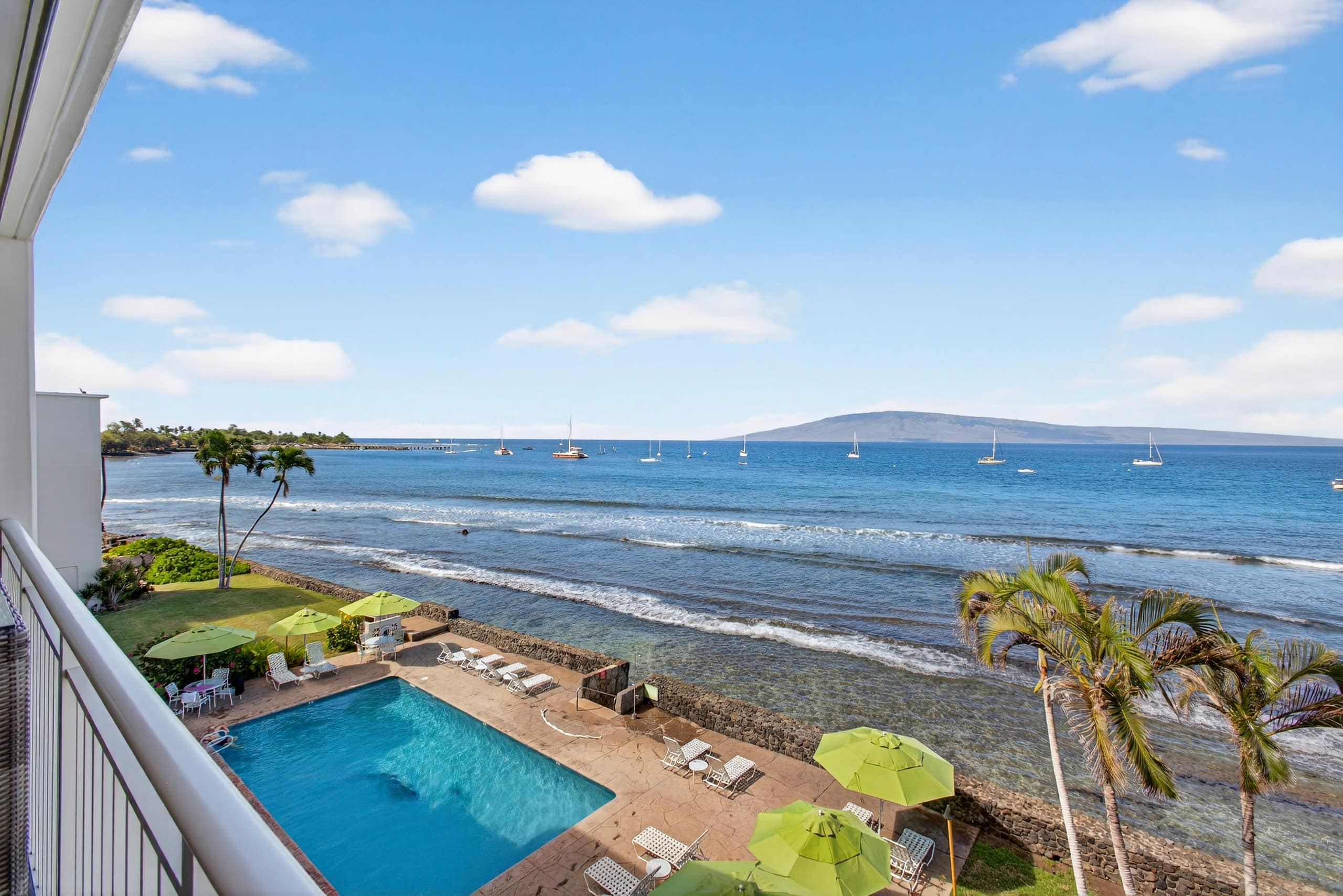 Condo in Lahaina · ★4.94 · 1 bedroom · 2 beds · 1 bath - Image 28
