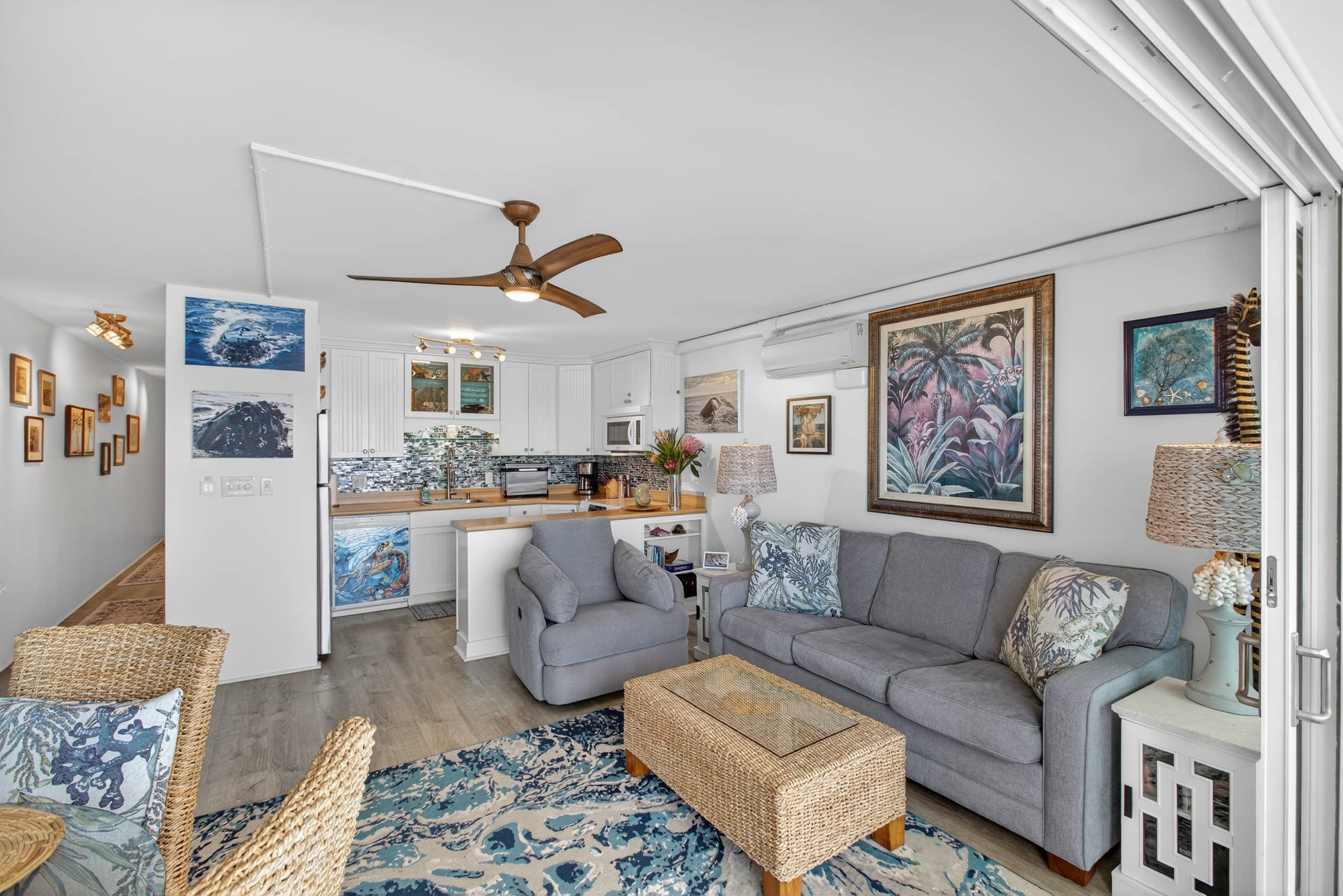 Condo in Lahaina · ★4.94 · 1 bedroom · 2 beds · 1 bath - Image 10