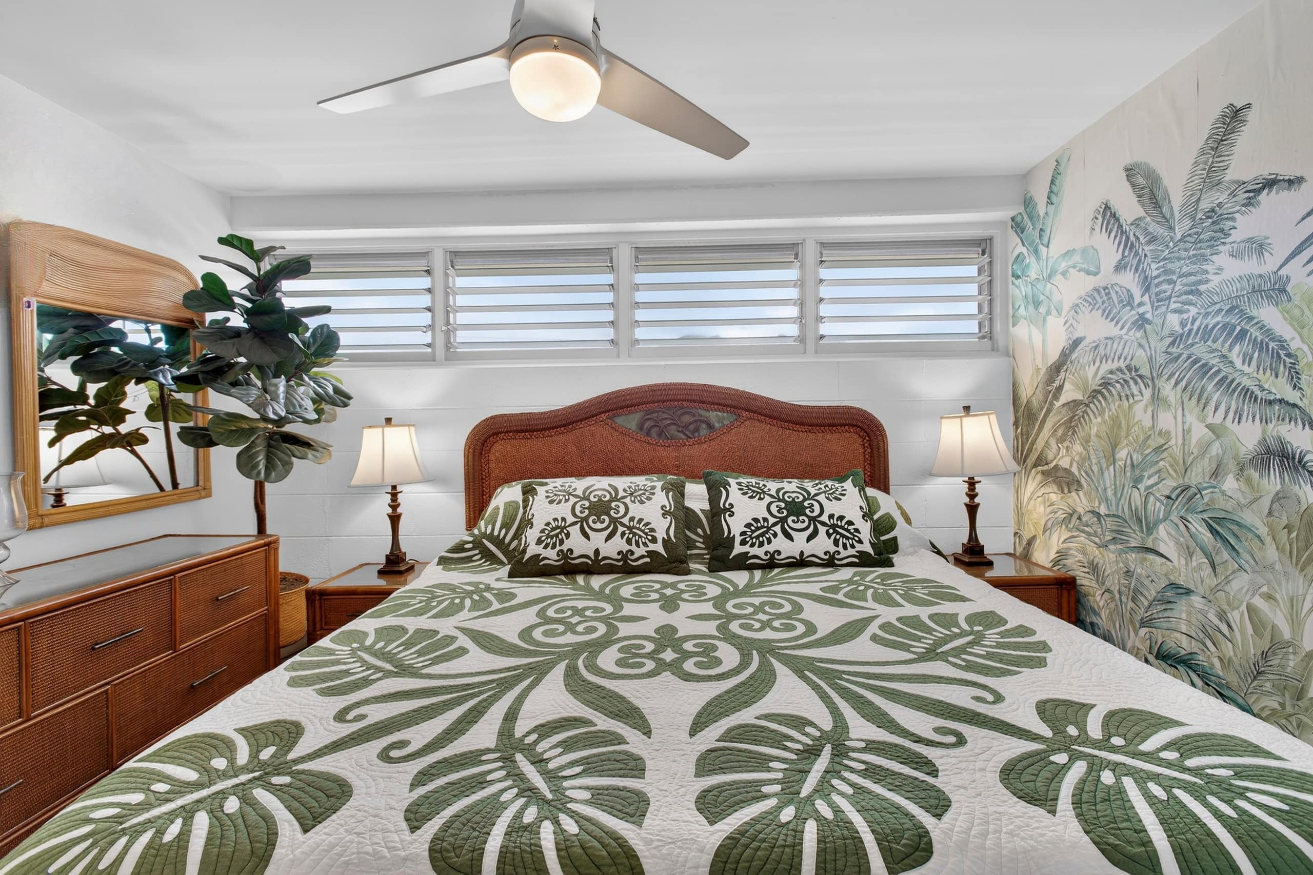 Condo in Lahaina · ★4.94 · 1 bedroom · 2 beds · 1 bath - Image 21