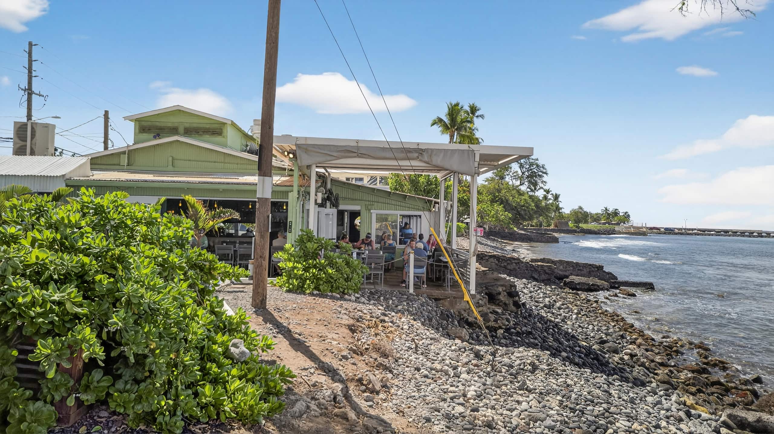 Condo in Lahaina · ★4.94 · 1 bedroom · 2 beds · 1 bath - Image 32