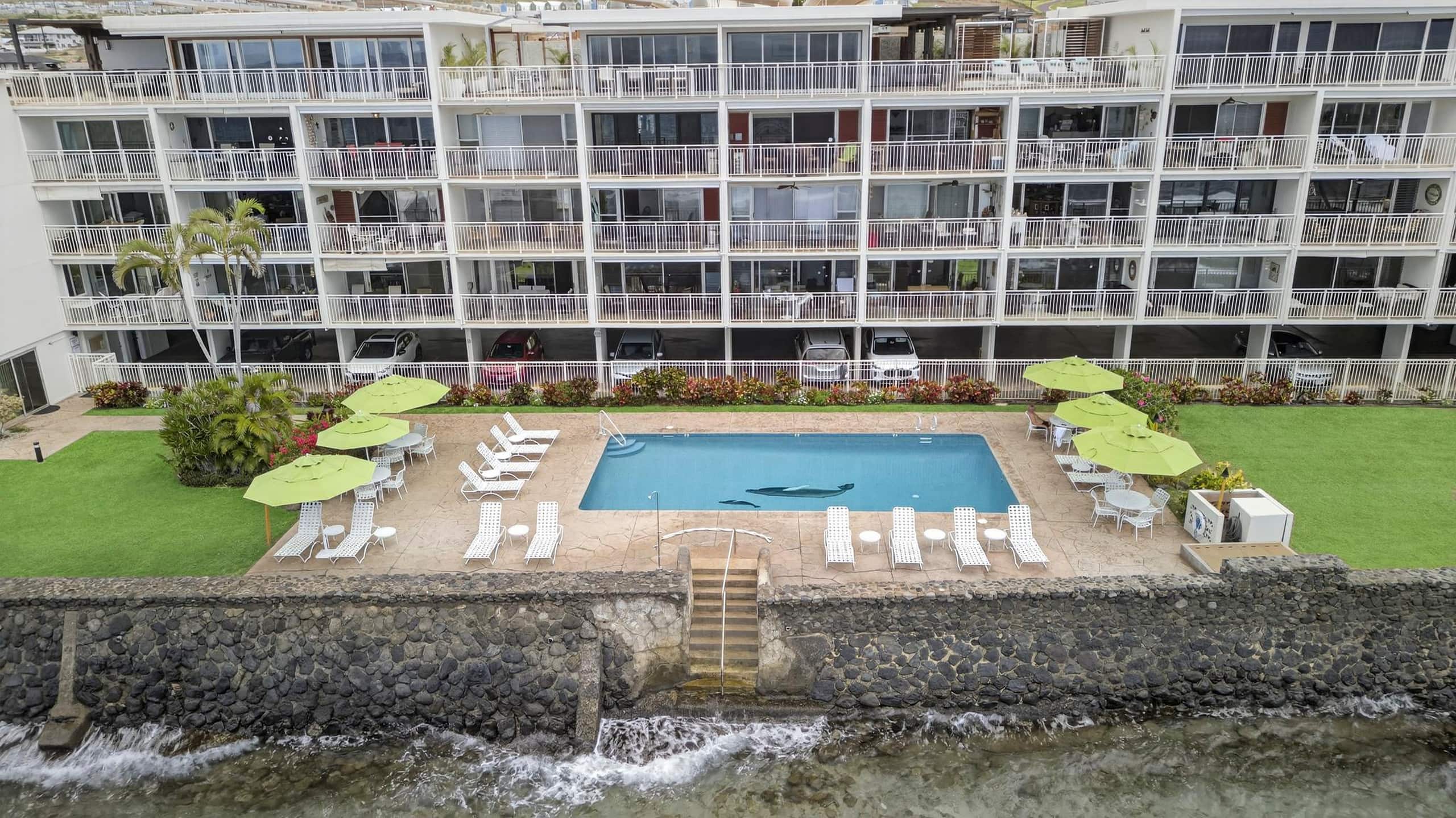 Condo in Lahaina · ★4.94 · 1 bedroom · 2 beds · 1 bath - Image 35