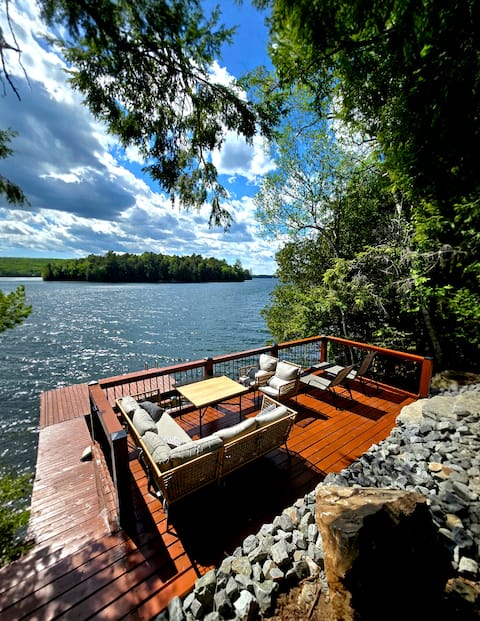 Breathtaking Views | Cozy Waterfront Cottage