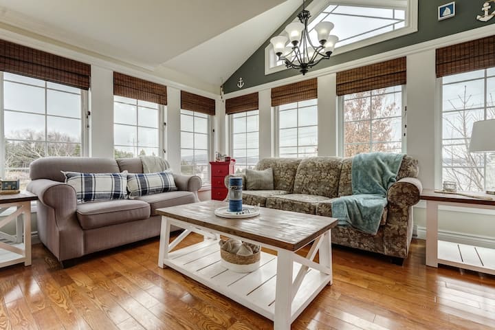 Relax By The Sea | Glad To Sea You Coastal Retreat - Newfoundland and Labrador