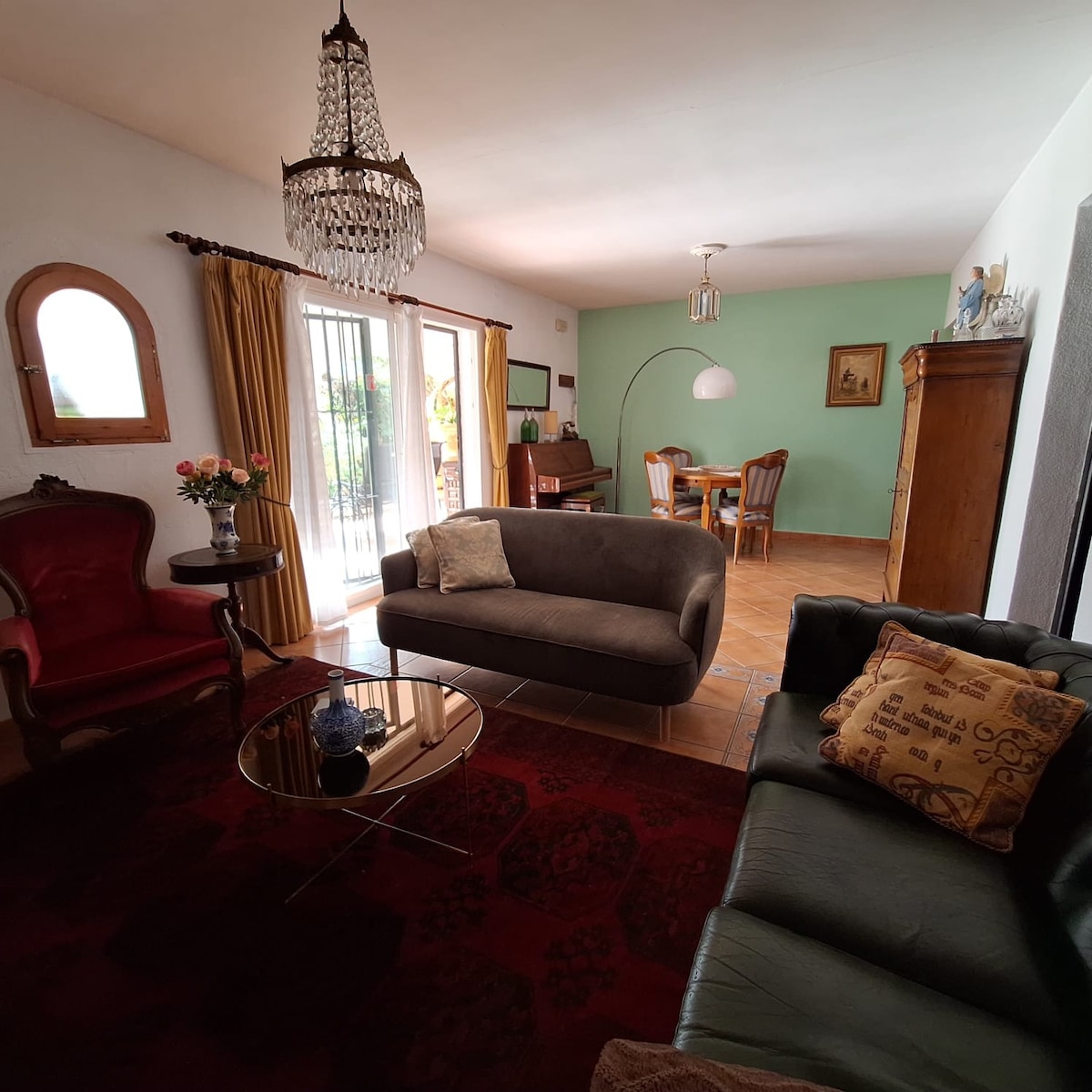 Propiedad de Airbnb exitosa: Casa Callas, Moraira, apartment/communal pool en Teulada