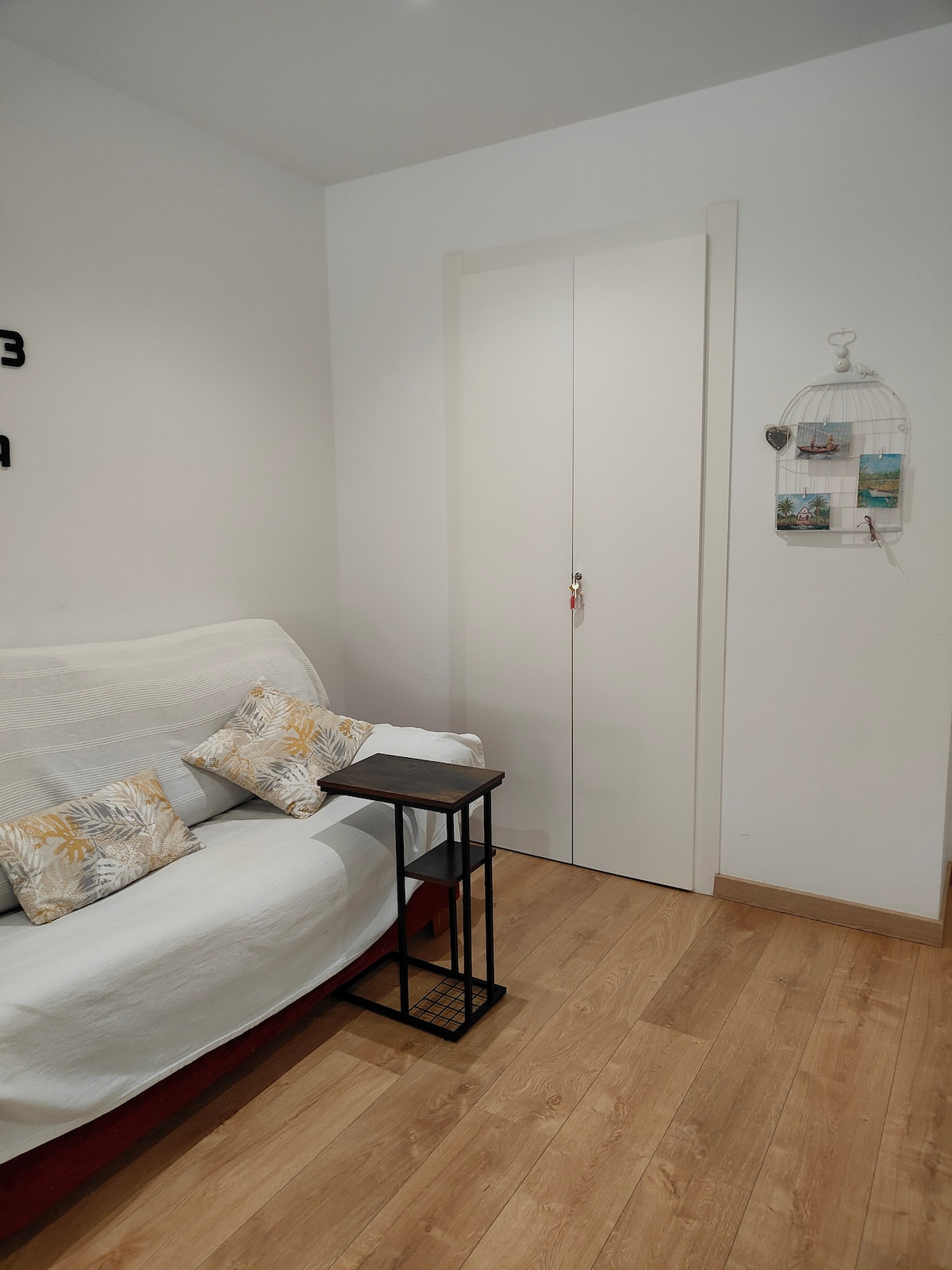 Popular Airbnb listing: Plaza & Comfort in Extramurs