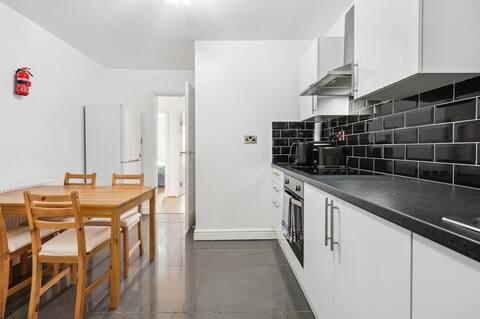 Successful Airbnb property: Rusholme Rooms 3 in Rusholme