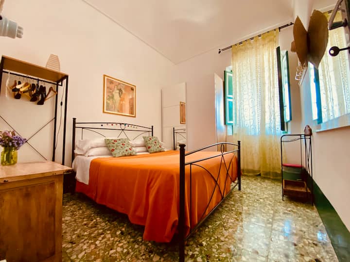 საძინებელი 1