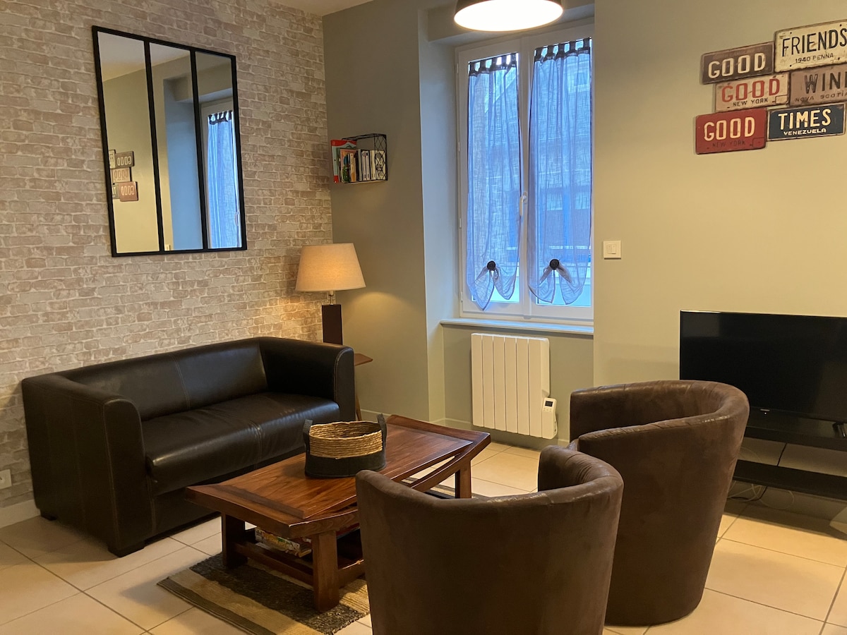 Top Airbnb: Beachfront getaway... in Pléneuf Val André