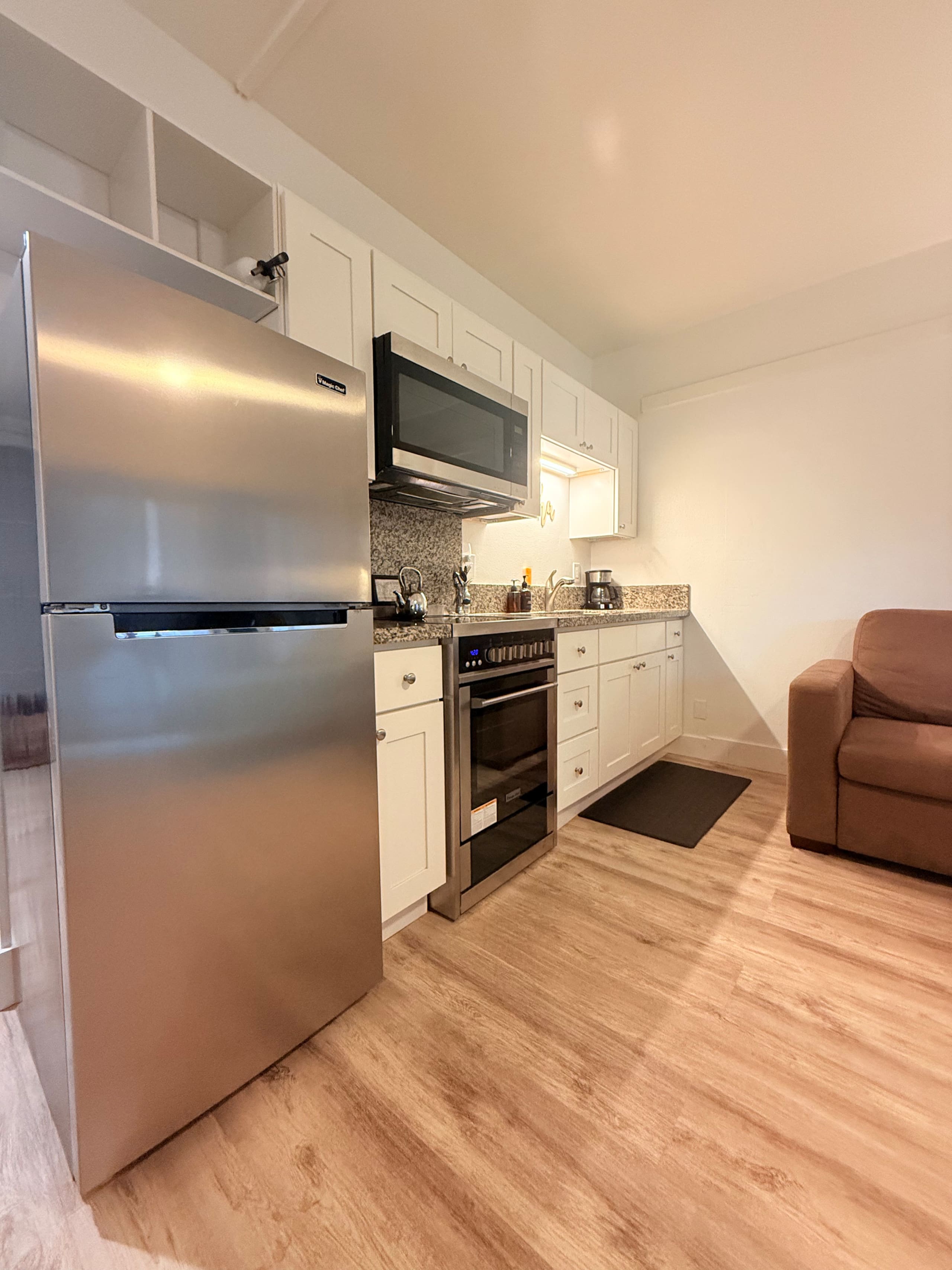 Condo in Hilo · ★4.69 · Studio · 1 bed · 1 private bath - Image 6