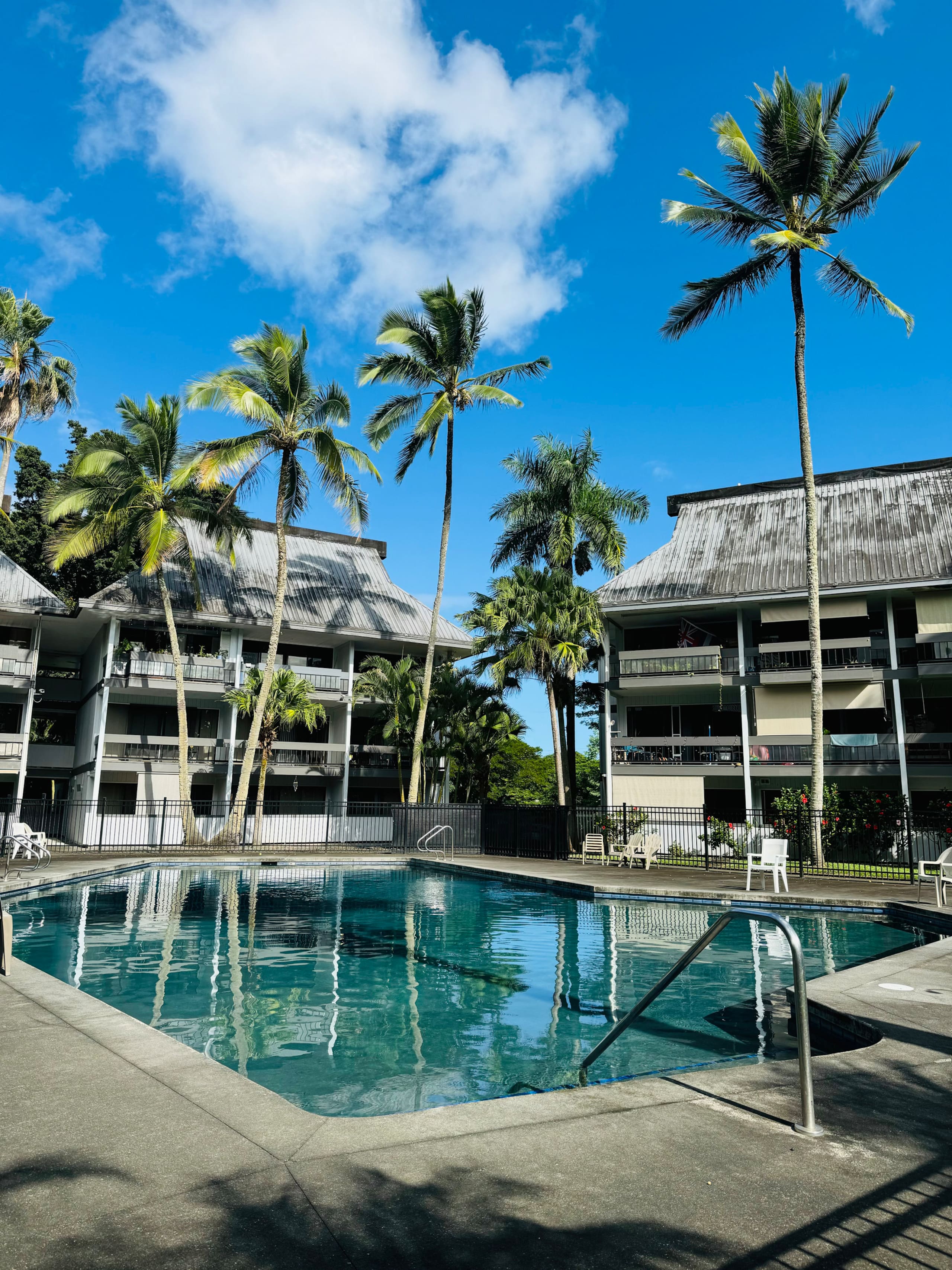 Condo in Hilo · ★4.69 · Studio · 1 bed · 1 private bath - Image 16