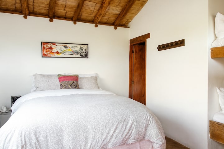 საძინებელი 4