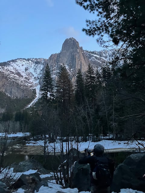 Bearfoot Bungalow 
Yosemite National Park -HOT TUB