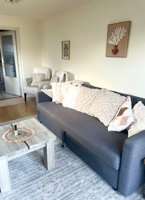 Successful Airbnb property: Cozy cottage. Close to the beach. Petten in Petten Centrum En Korfwater