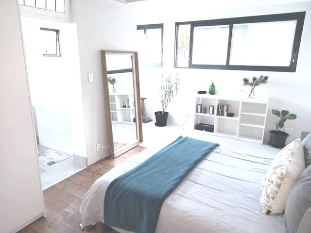 3 Bedroom Victorian Apartment gallery image 2