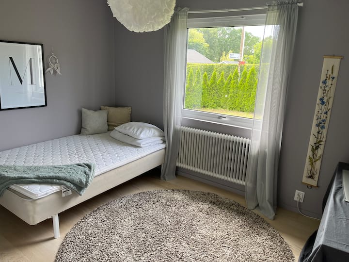 საძინებელი 4