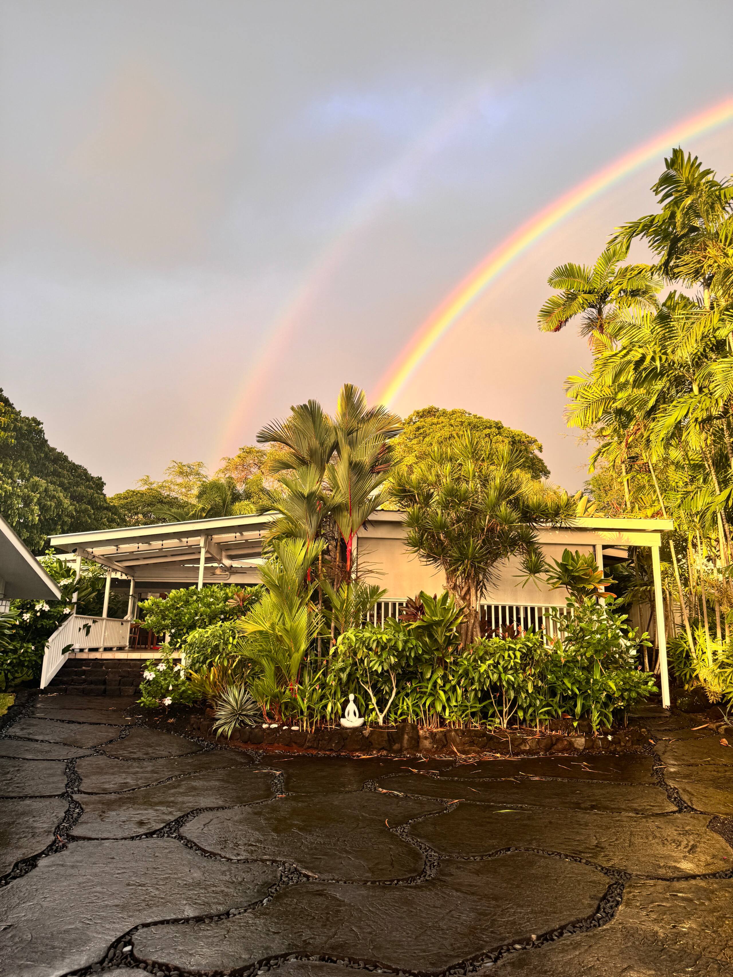Home in Kailua-Kona · ★4.96 · 2 bedrooms · 2 beds · 2 baths - Image 42