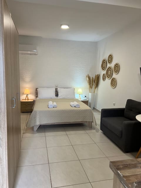 Top performing Airbnb: Loù place (studio) in Δήμος Παγγαίου