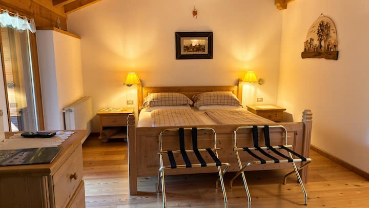 Stanza 4 posti letto con balcone - Bedroom with 4 bed places and balcony