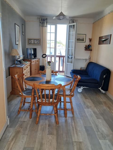 Successful Airbnb property: Apartment 2 people in the center of St. Briac-sur-Seine in Saint Briac Sur Mer